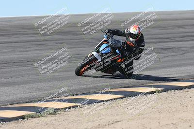 media/Oct-13-2025-Moto Forza (Mon) [[a66d839500]]/3-B Group/Session 2 (Bowl)/